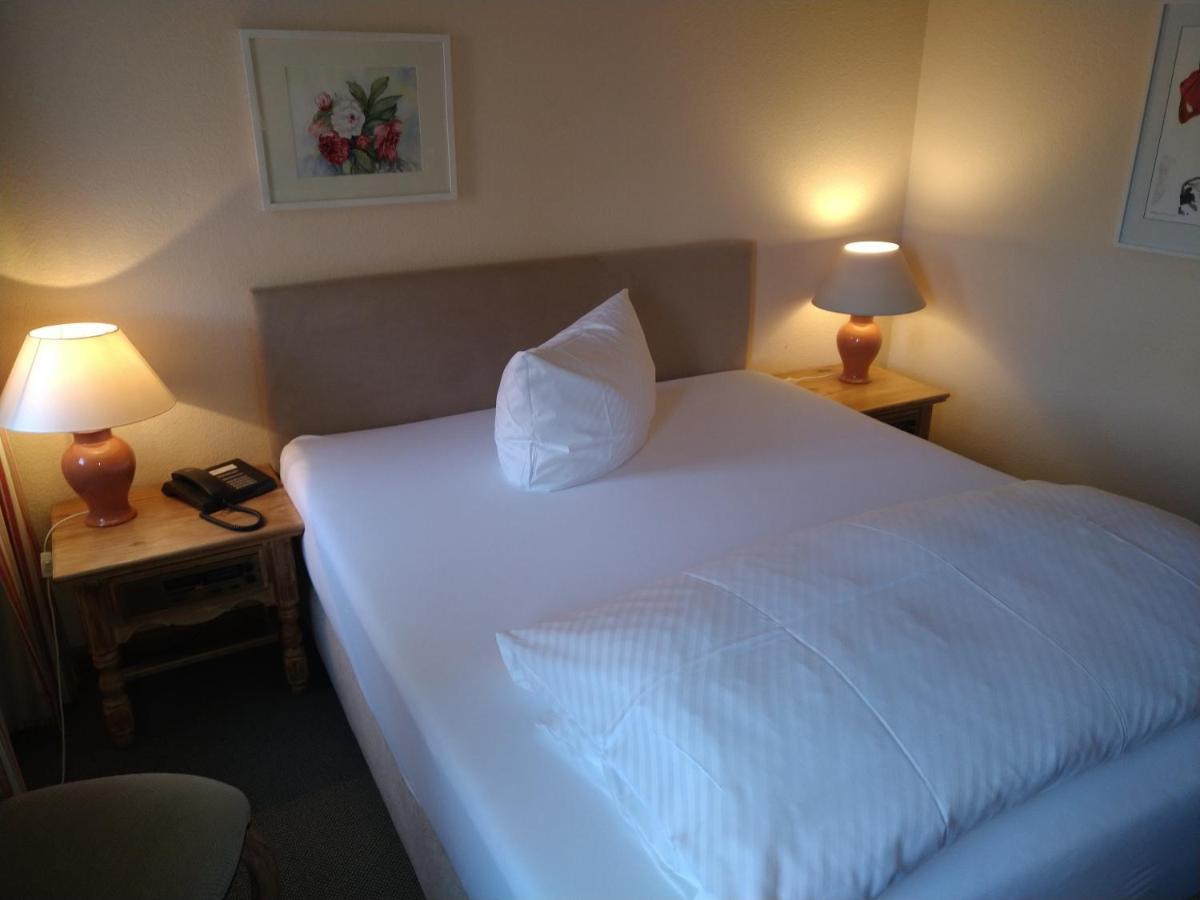 Landhotel Hirsch Τούμπινγκεν Εξωτερικό φωτογραφία